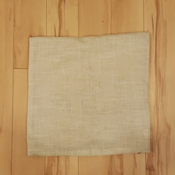 🔥3/$40🔥Sequin "LIVE" Pillow Cover - Picture 3 of 4